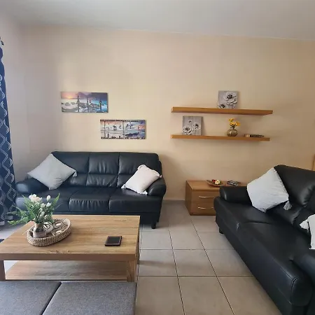 Serena Townhouse Peyia