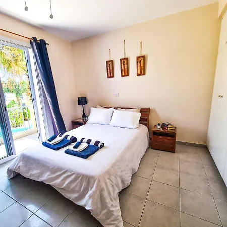 Serena Townhouse * Πέγεια