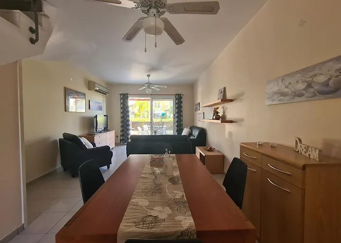 بيت للعطل Serena Townhouse بييا