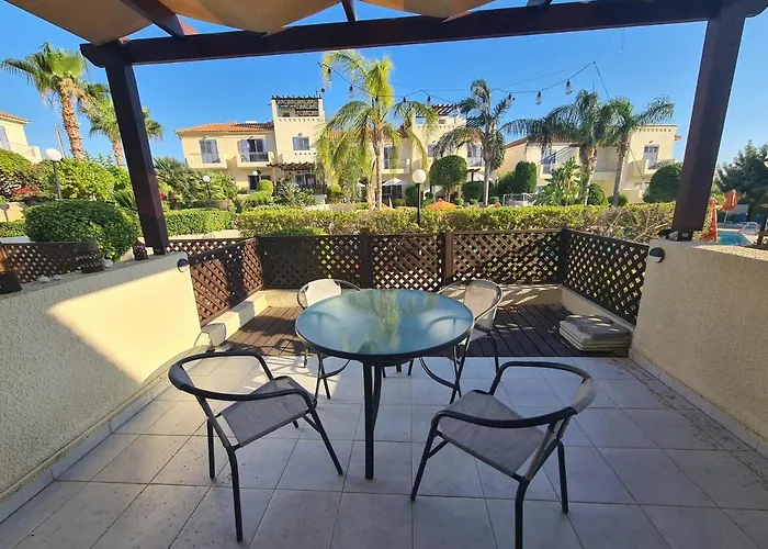 בית נופש Serena Townhouse *